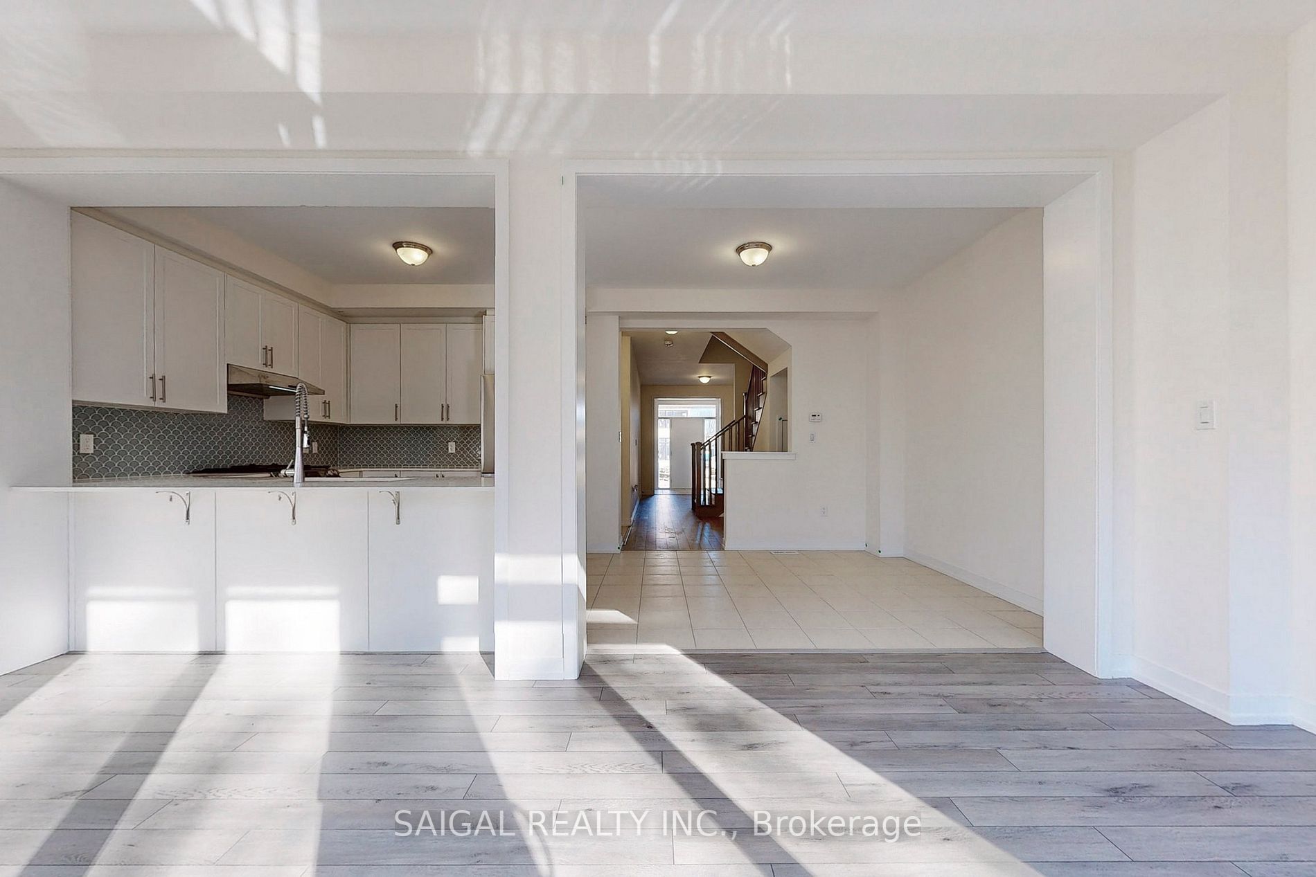 1432 Rose Way