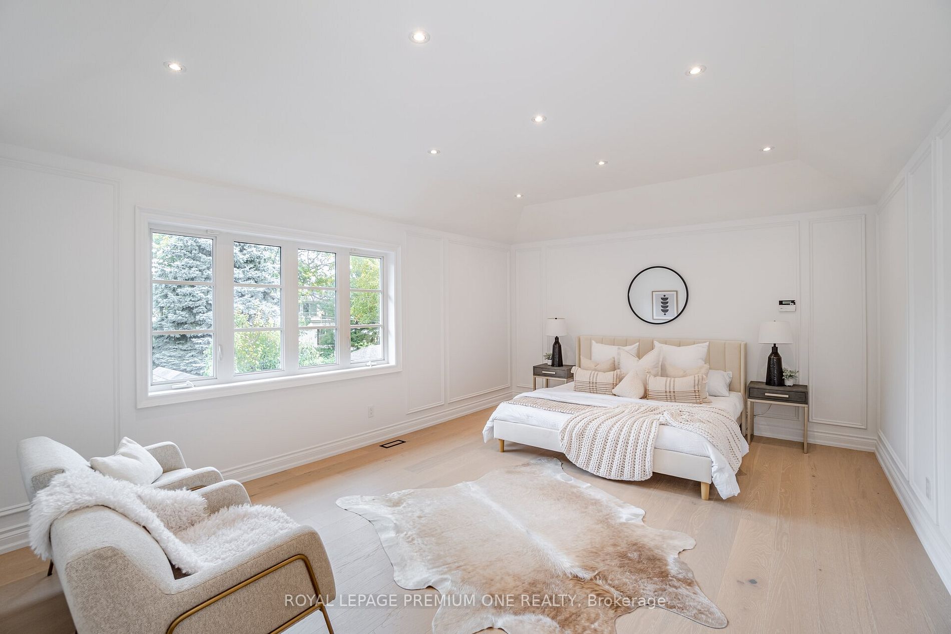 37 Eastglen Cres