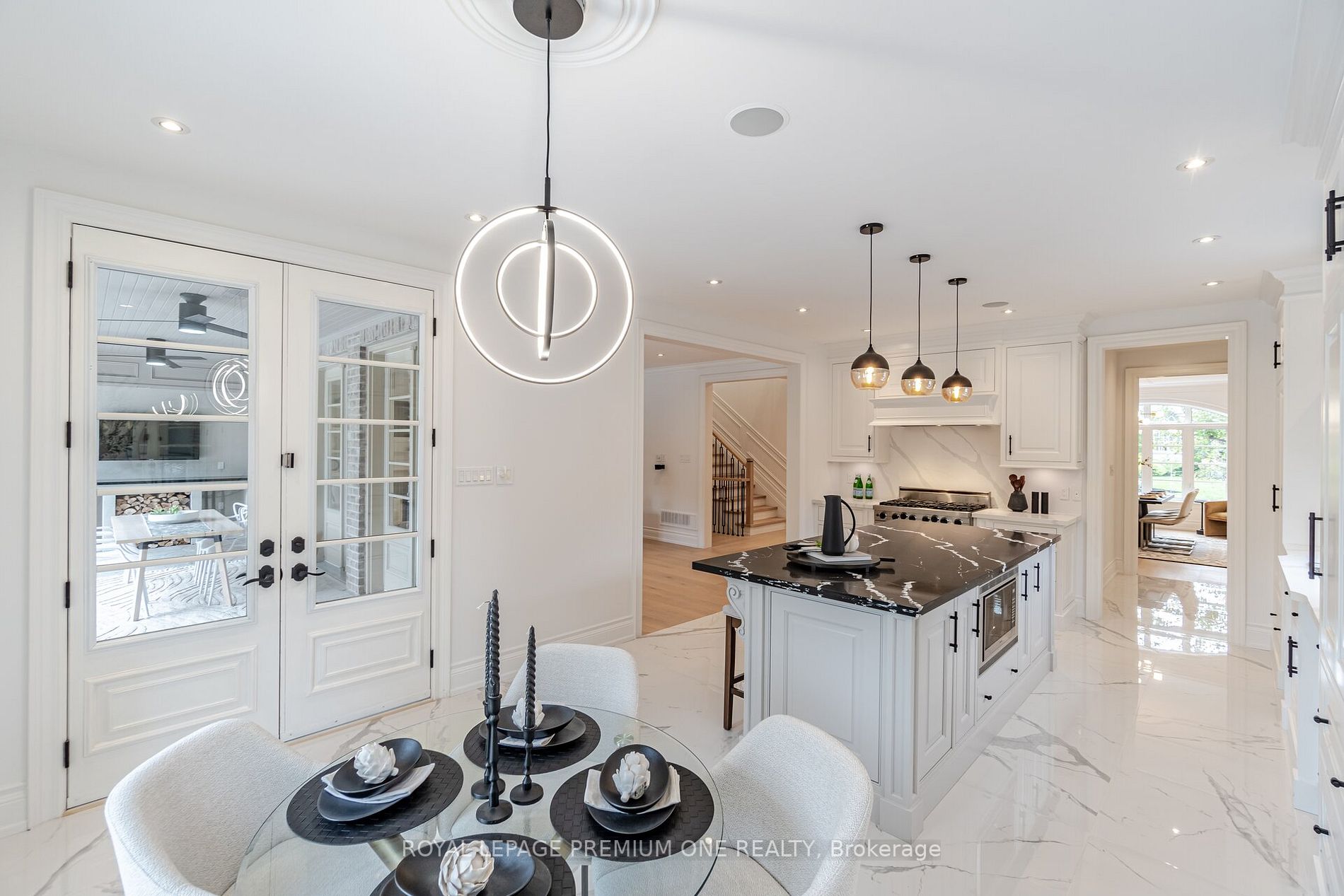 37 Eastglen Cres