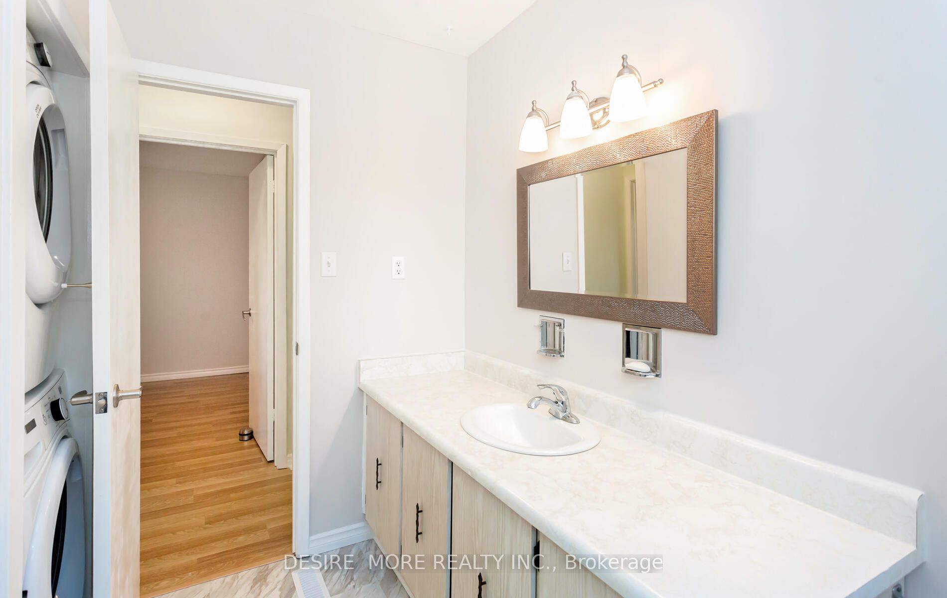 10 Merton Rd