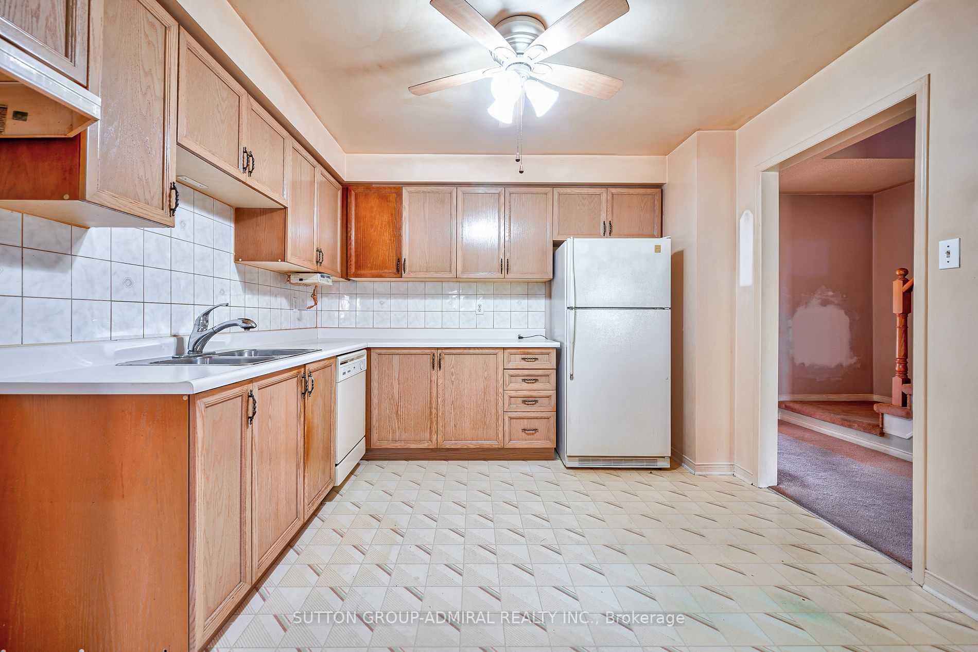 83 Wickstead Crt, #44