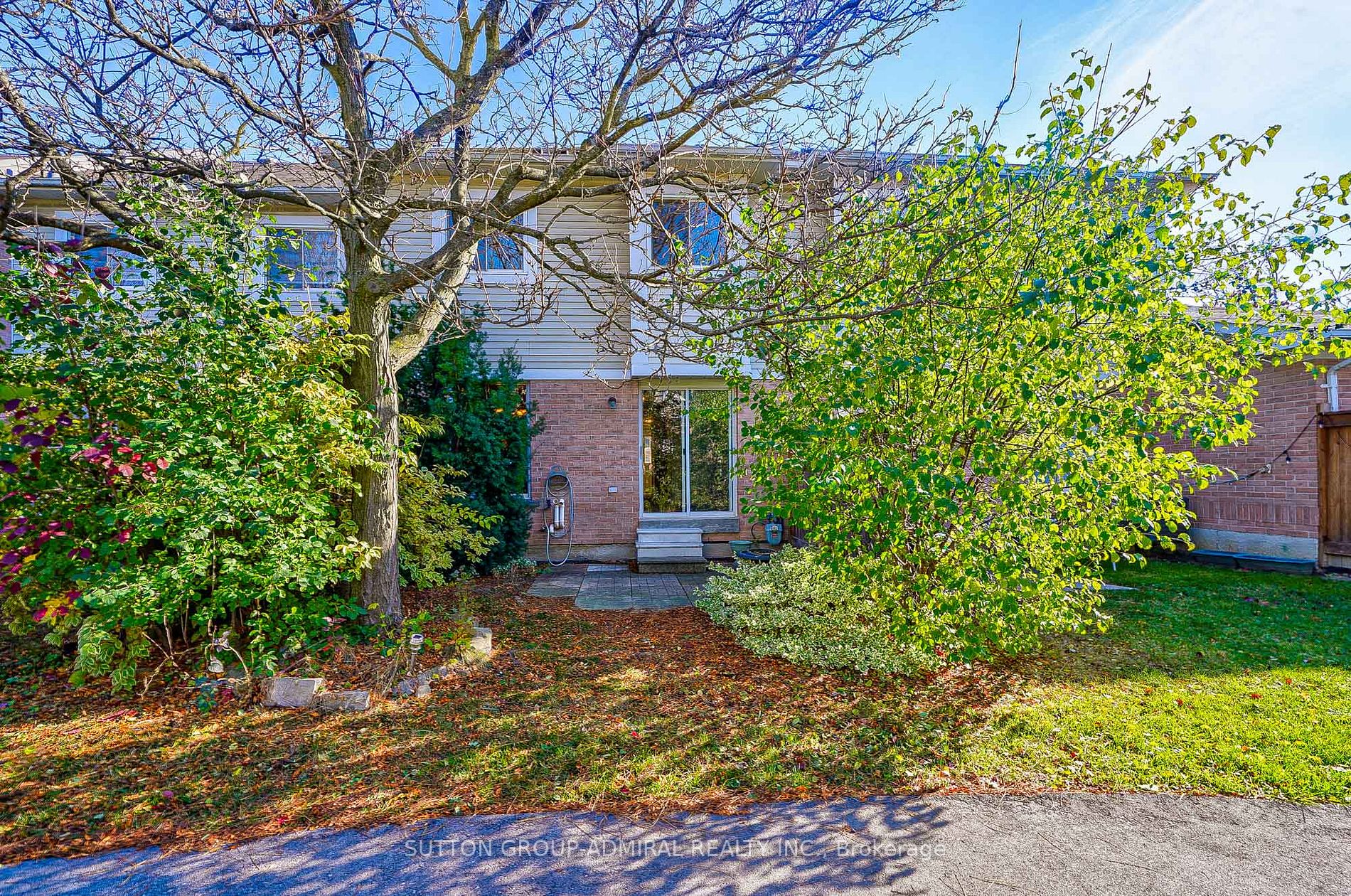 83 Wickstead Crt, #44