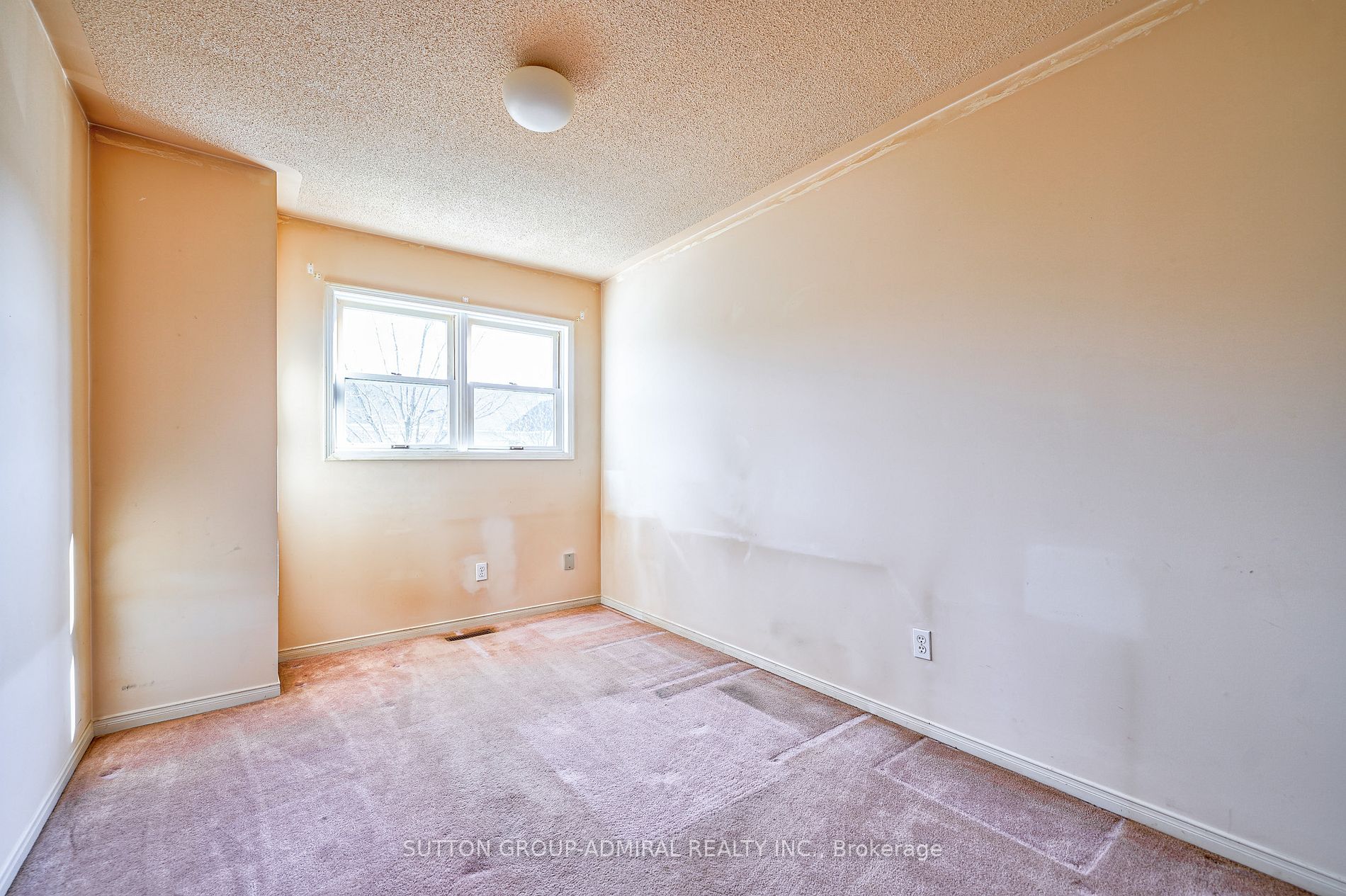 83 Wickstead Crt, #44