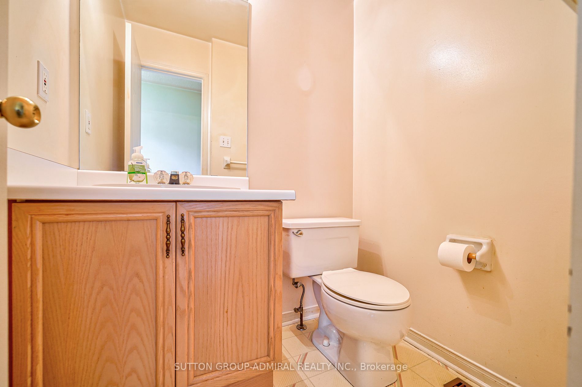 83 Wickstead Crt, #44