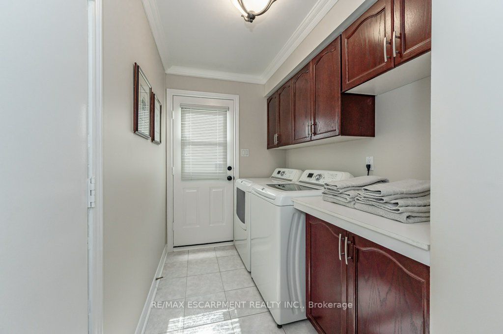 1417 Bancroft Dr