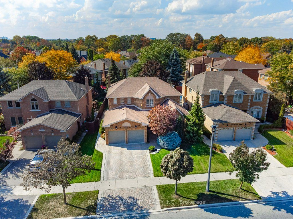 1417 Bancroft Dr