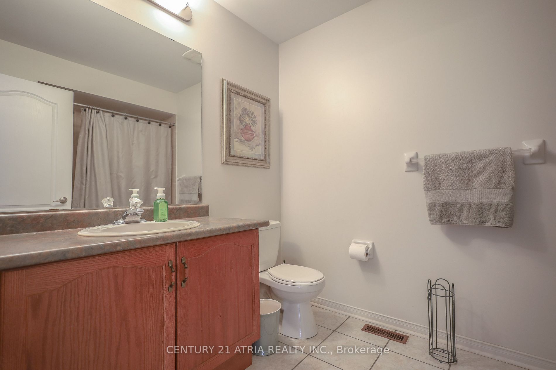 3 Poplar Plains Rd W