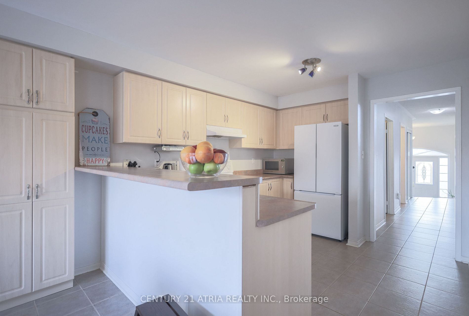 3 Poplar Plains Rd W