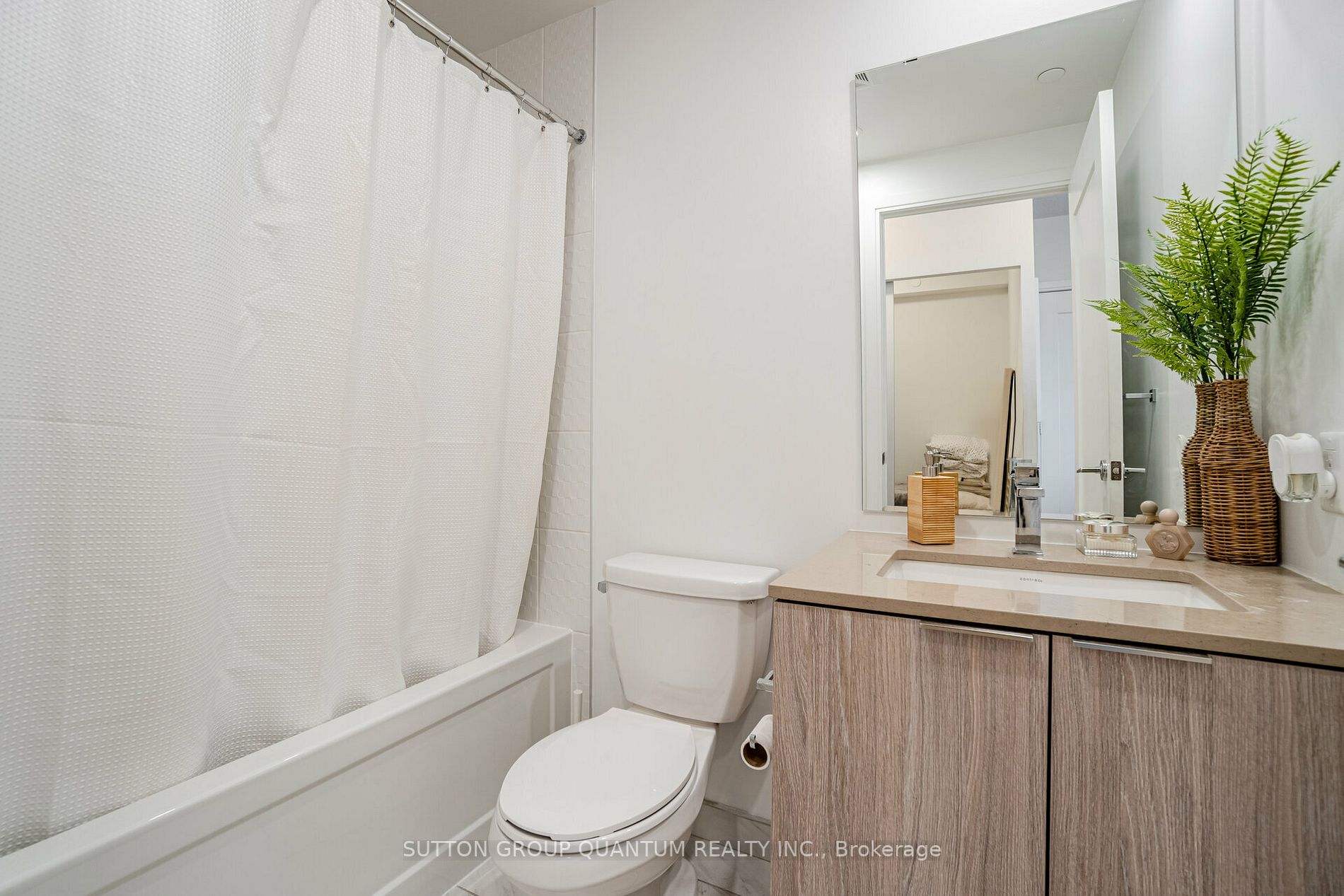 70 Annie Craig Dr, #4003