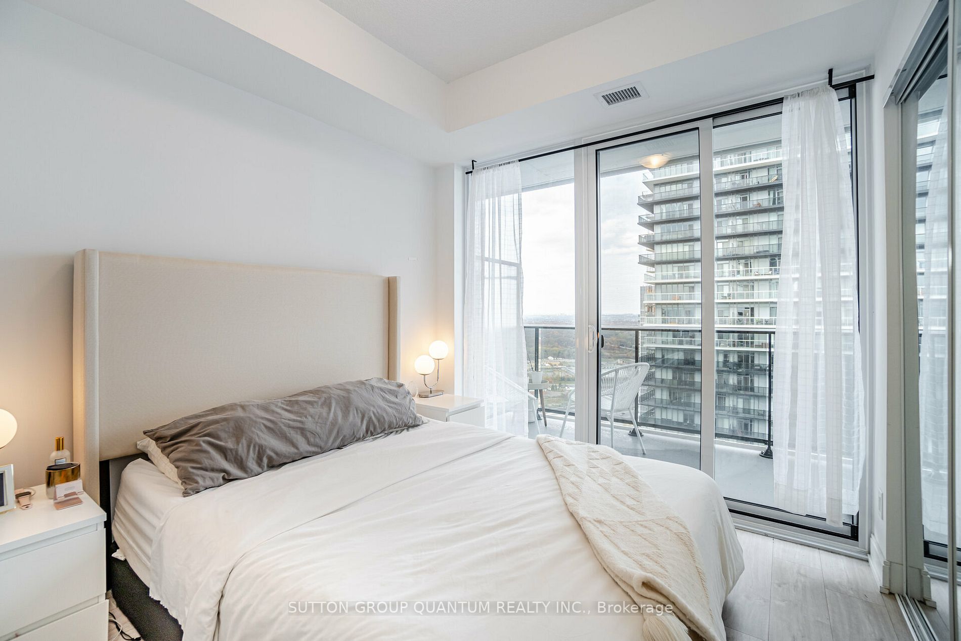 70 Annie Craig Dr, #4003