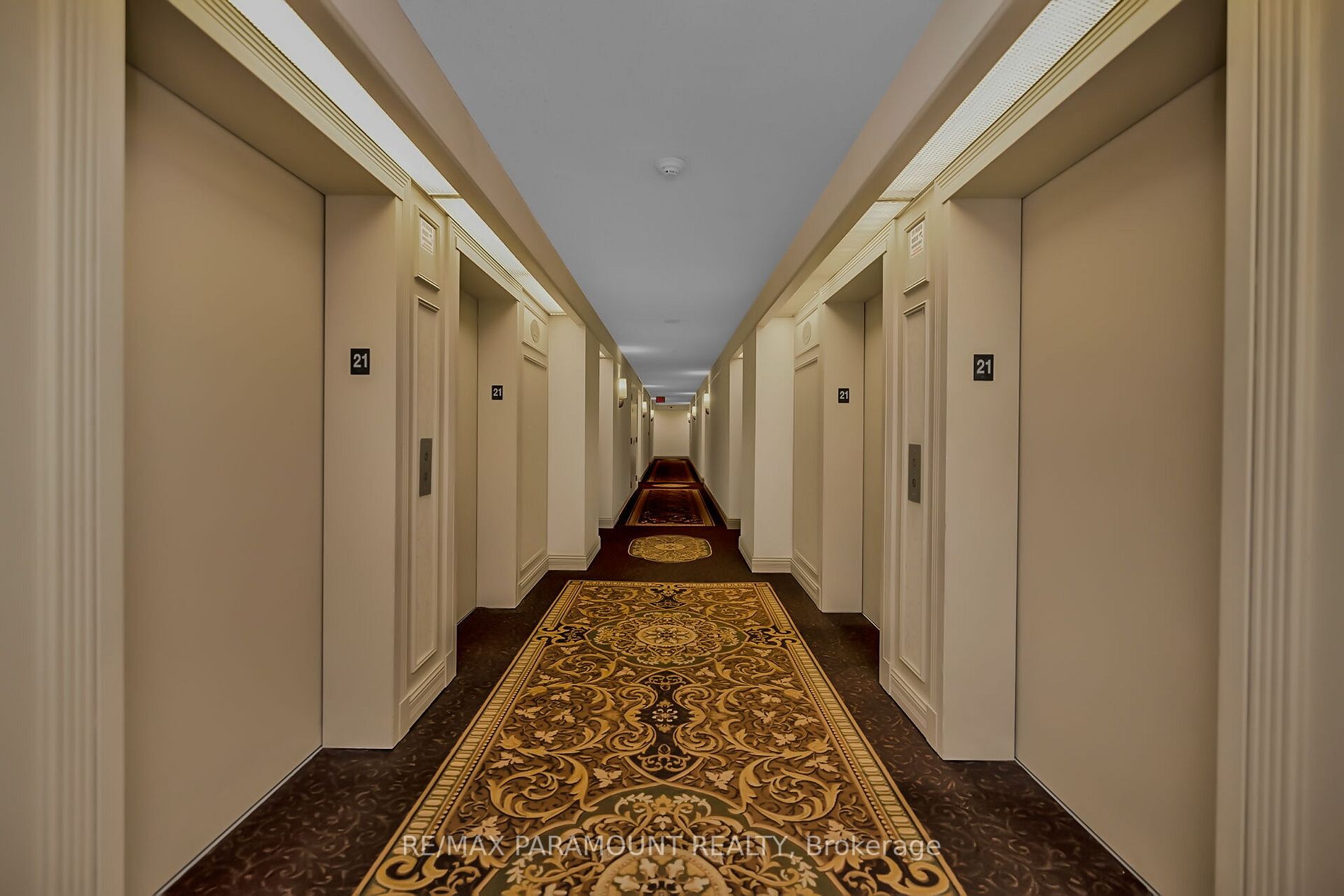 25 Kingsbridge Garden Circ, #2127
