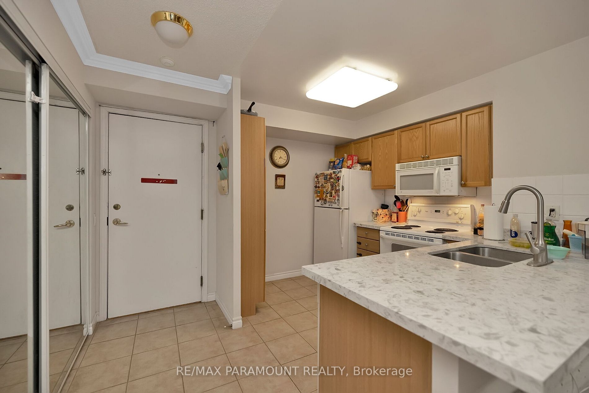 25 Kingsbridge Garden Circ, #2127