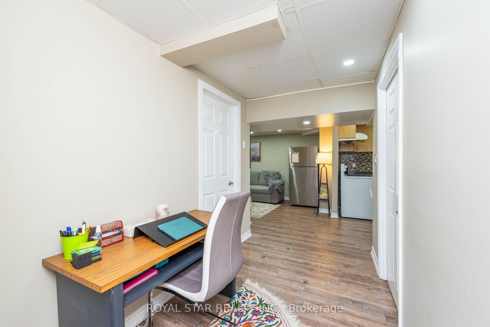 1 Nimrod Cres