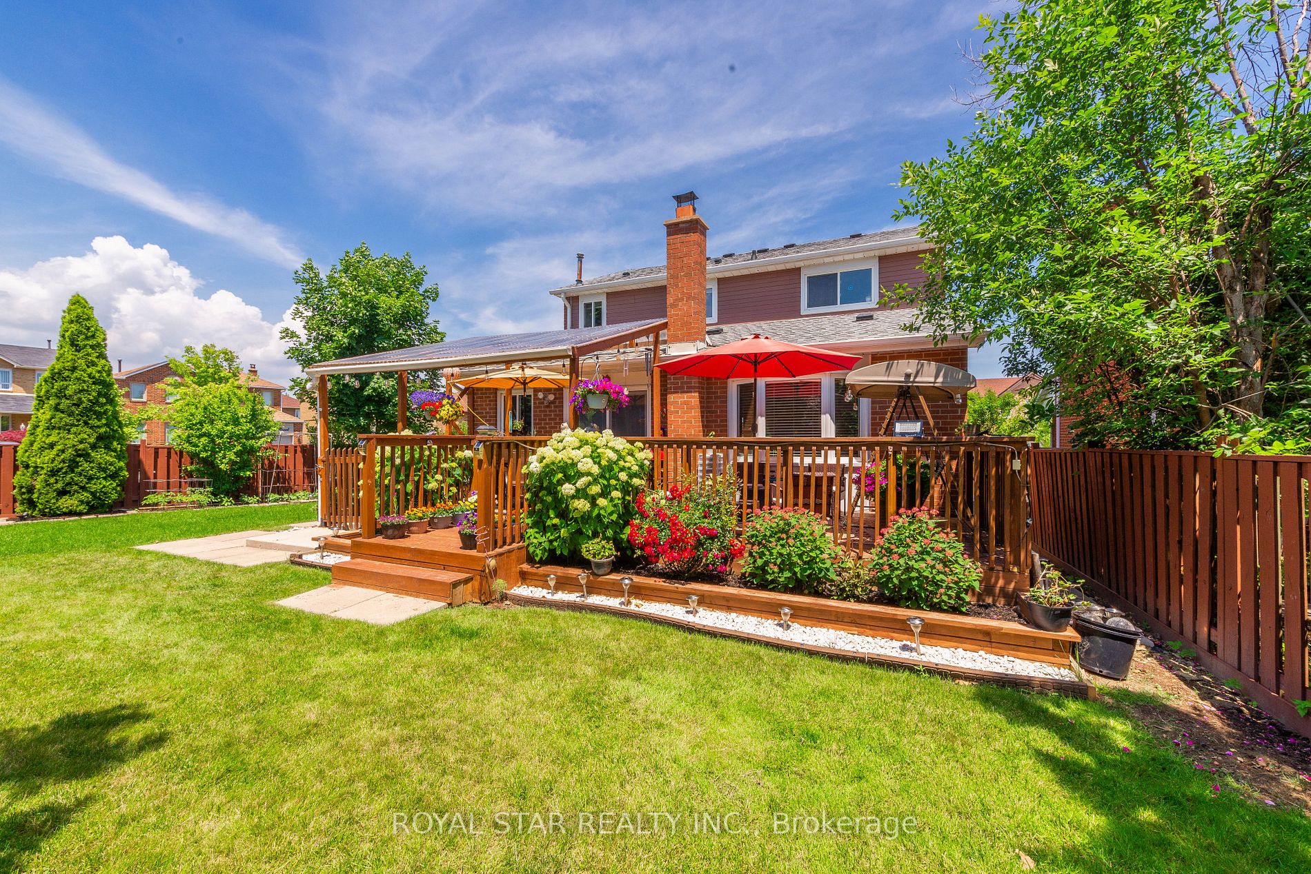 1 Nimrod Cres