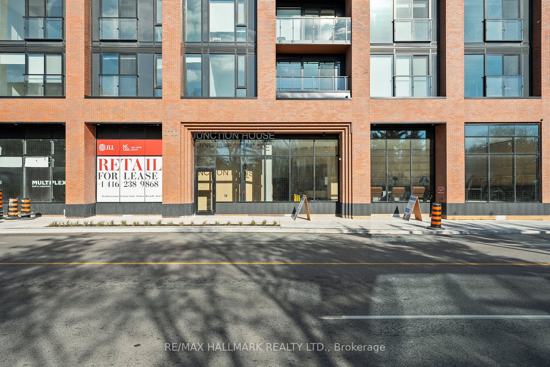 2720 Dundas St W, #324