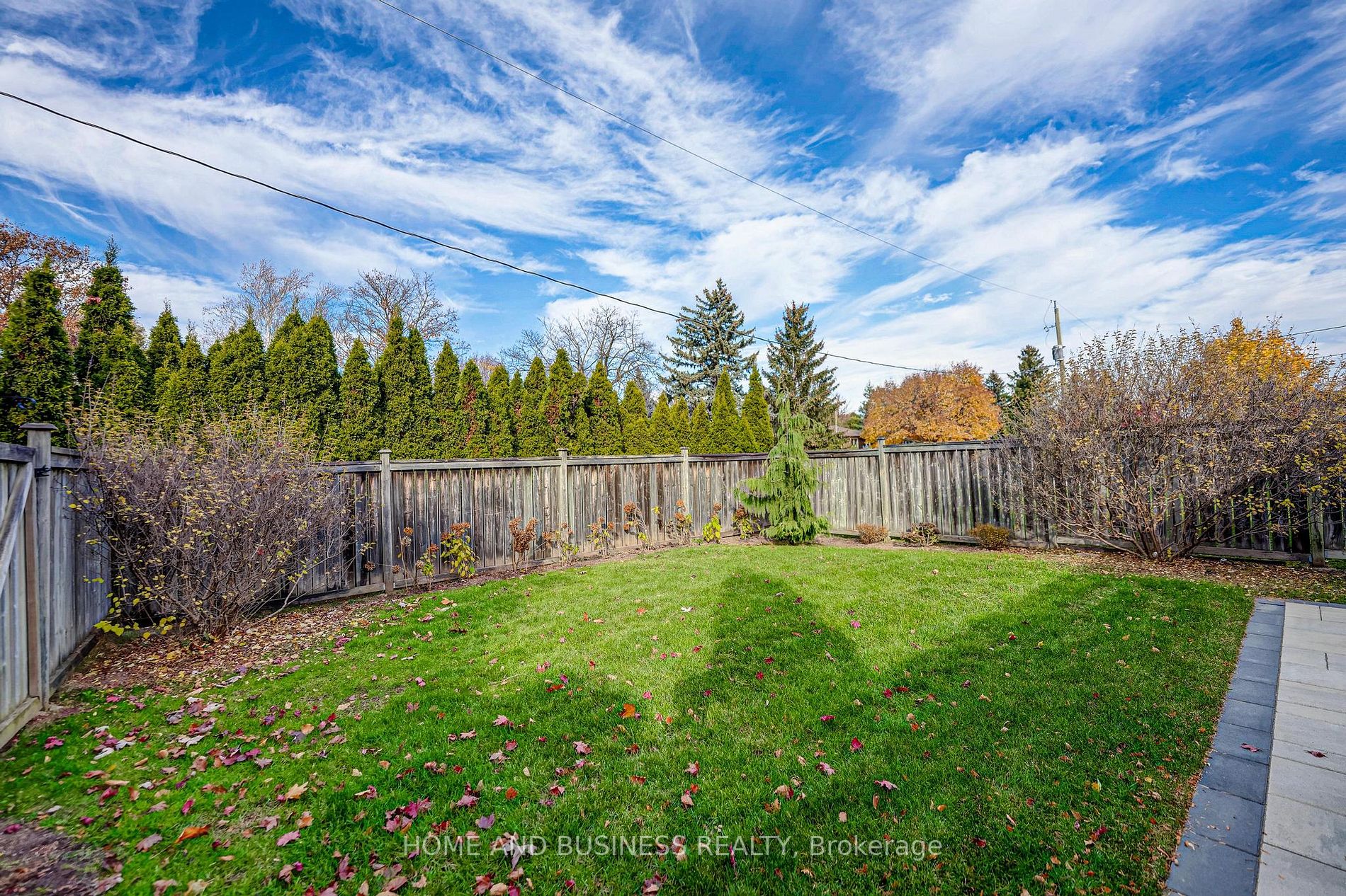 1354 Pinegrove Rd