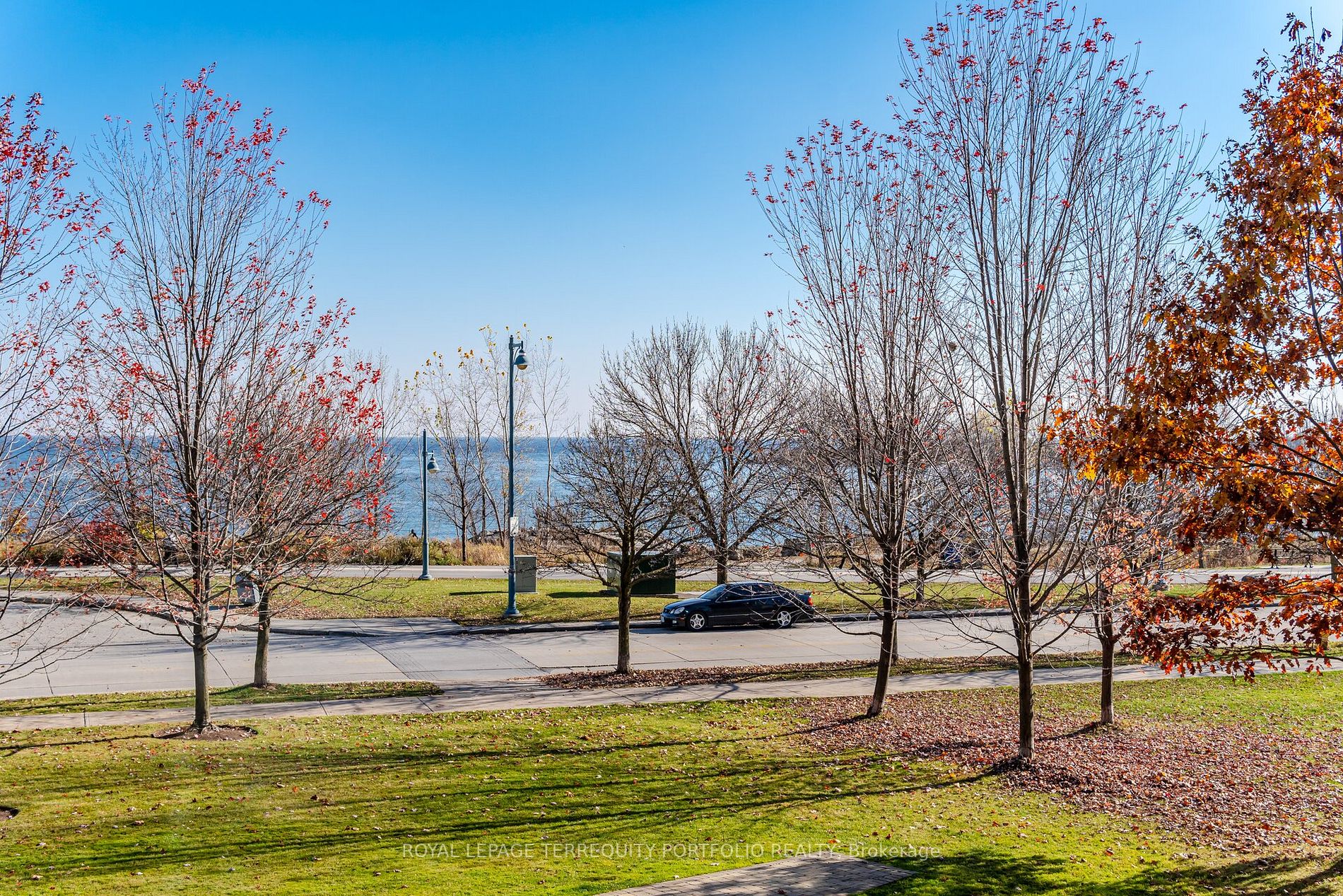 2095 Lake Shore Blvd W, #115