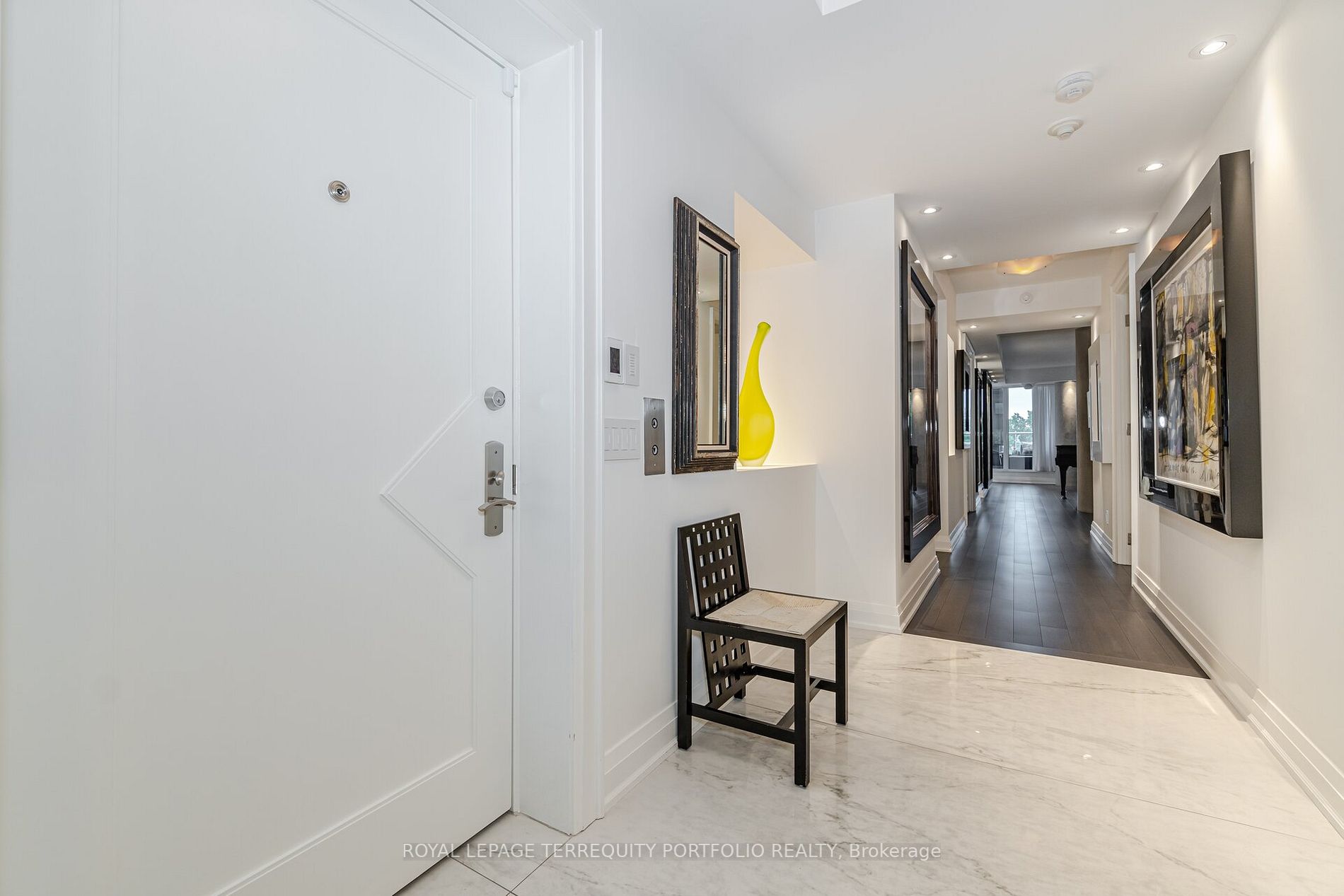 2095 Lake Shore Blvd W, #115