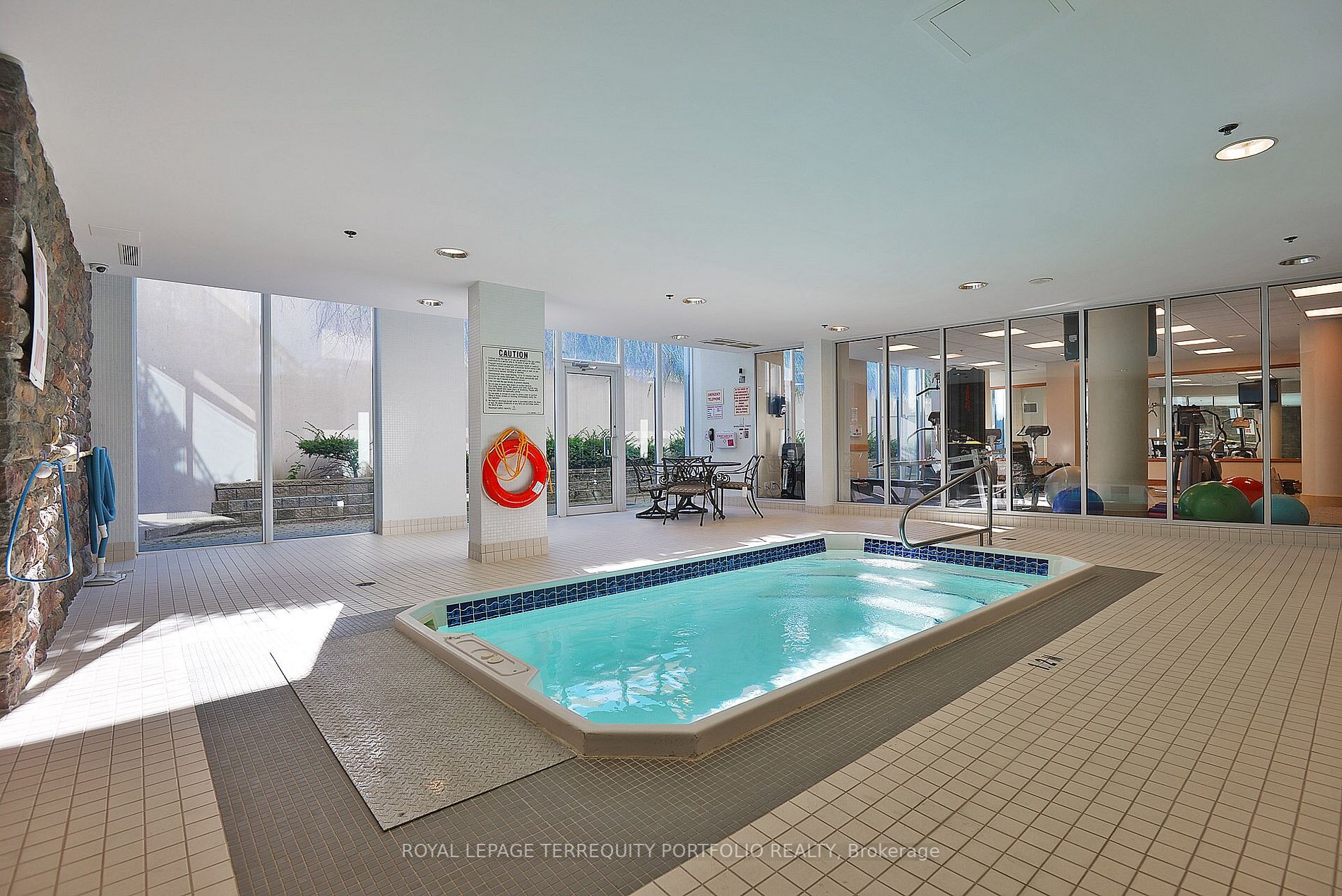 2095 Lake Shore Blvd W, #115