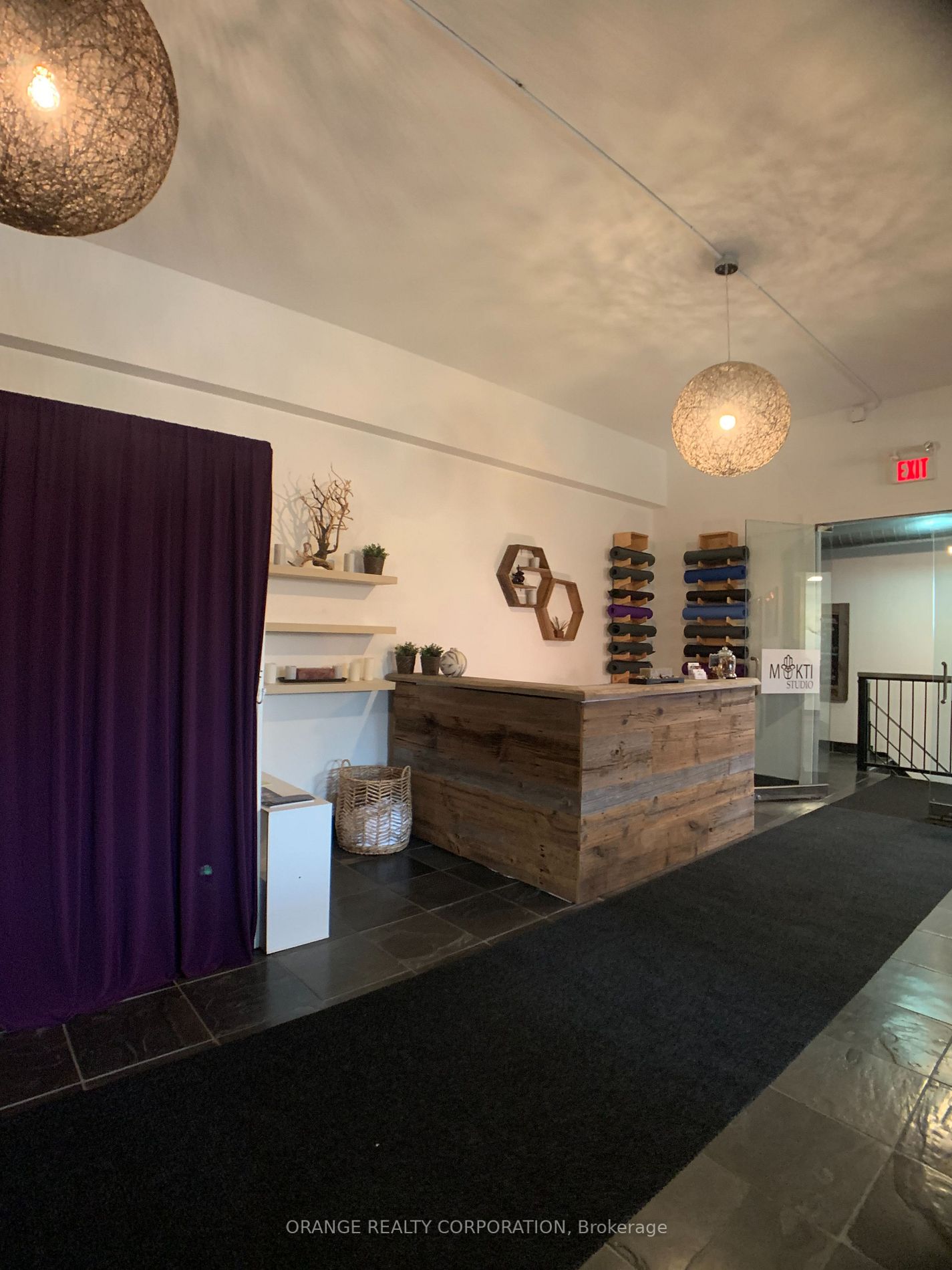 3301 Lake Shore Blvd W, #201