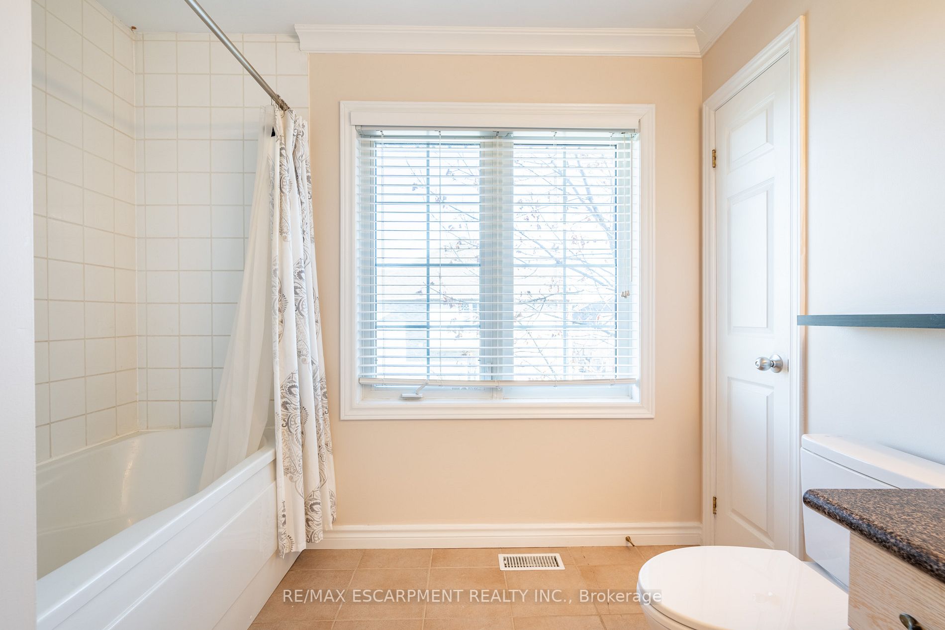 3480 Upper Middle Rd, #44