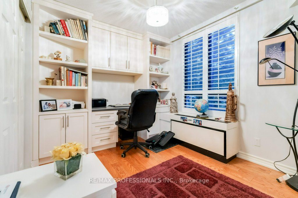 296 Mill Rd, #G9