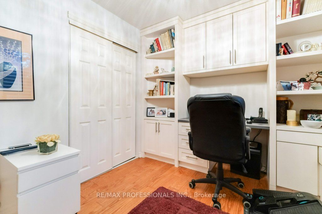 296 Mill Rd, #G9