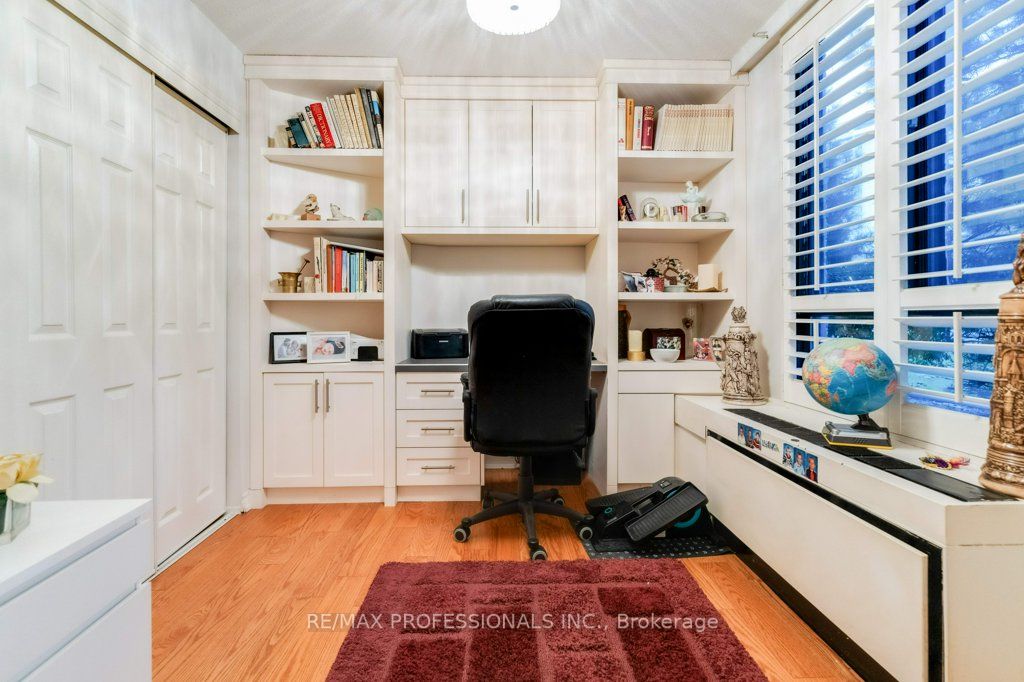 296 Mill Rd, #G9