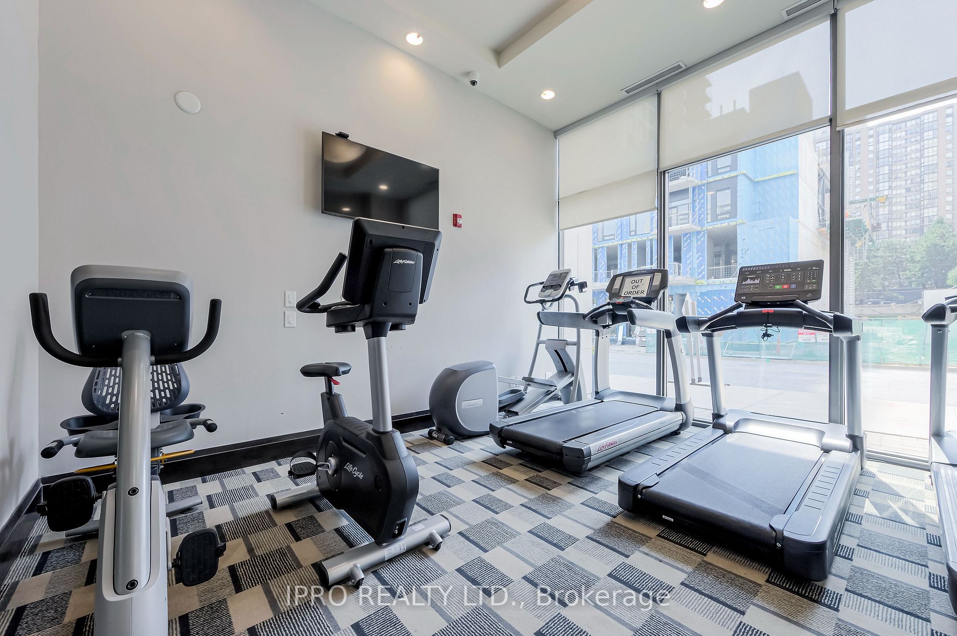 208 Enfield Pl, #901