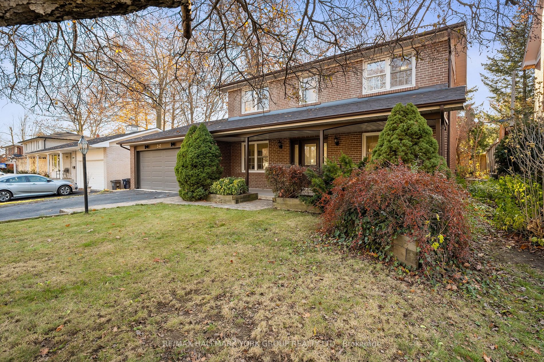 242 Mill Rd