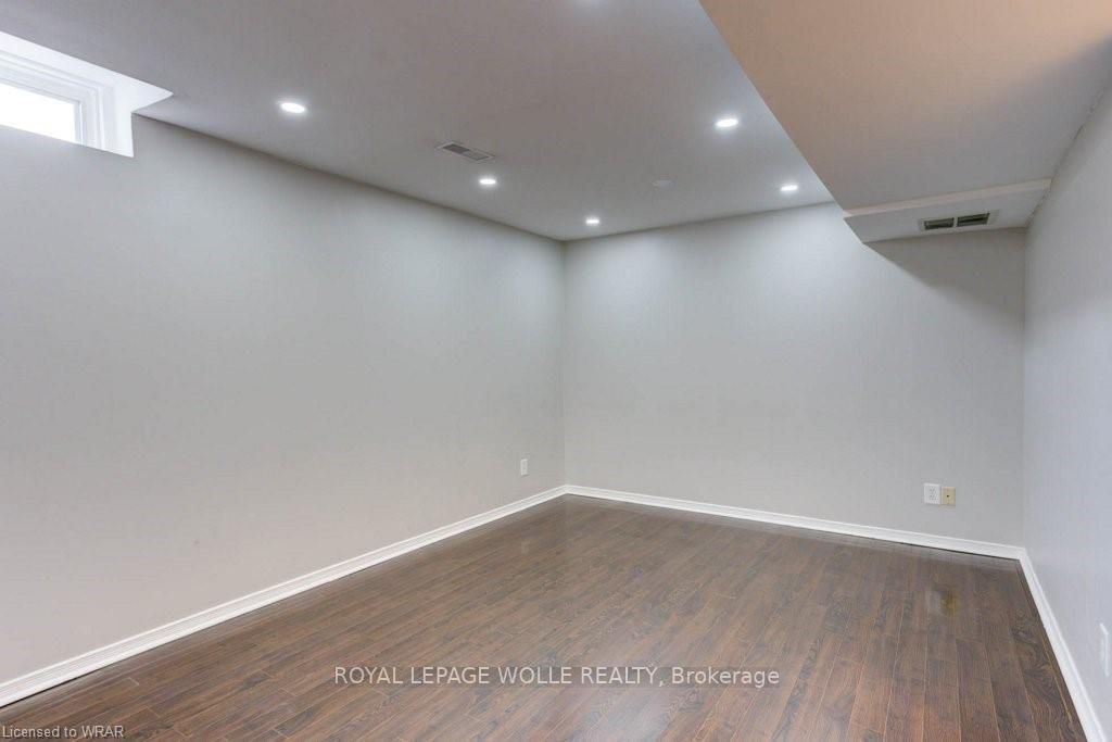 19 Secord Cres