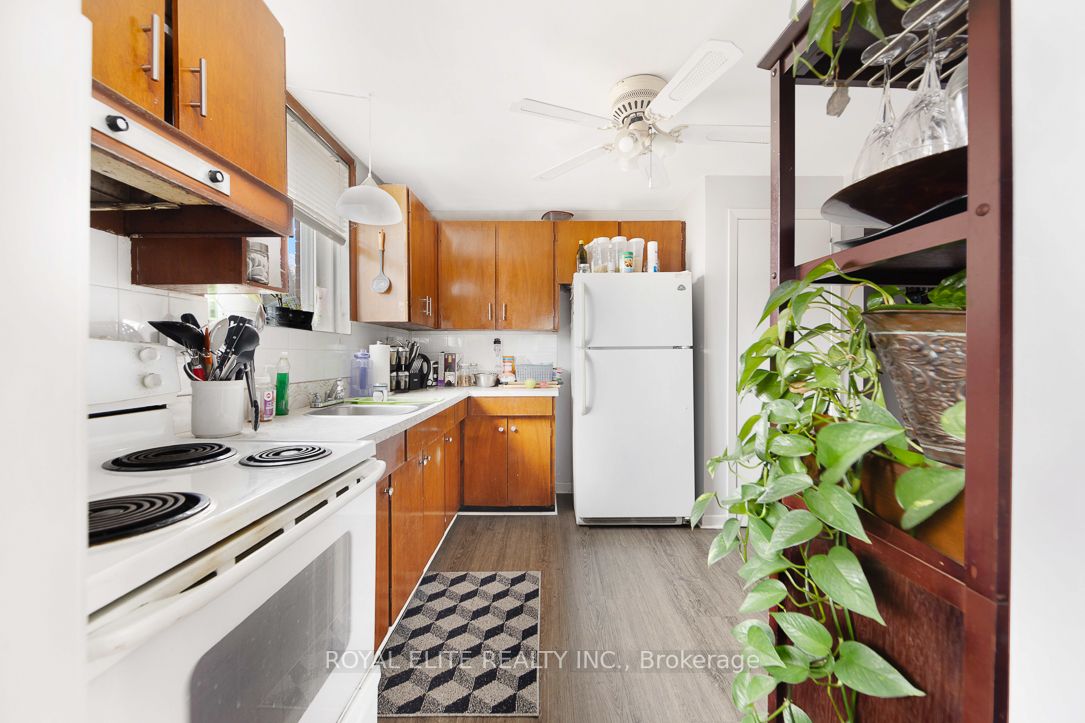 25 Haggert Ave S