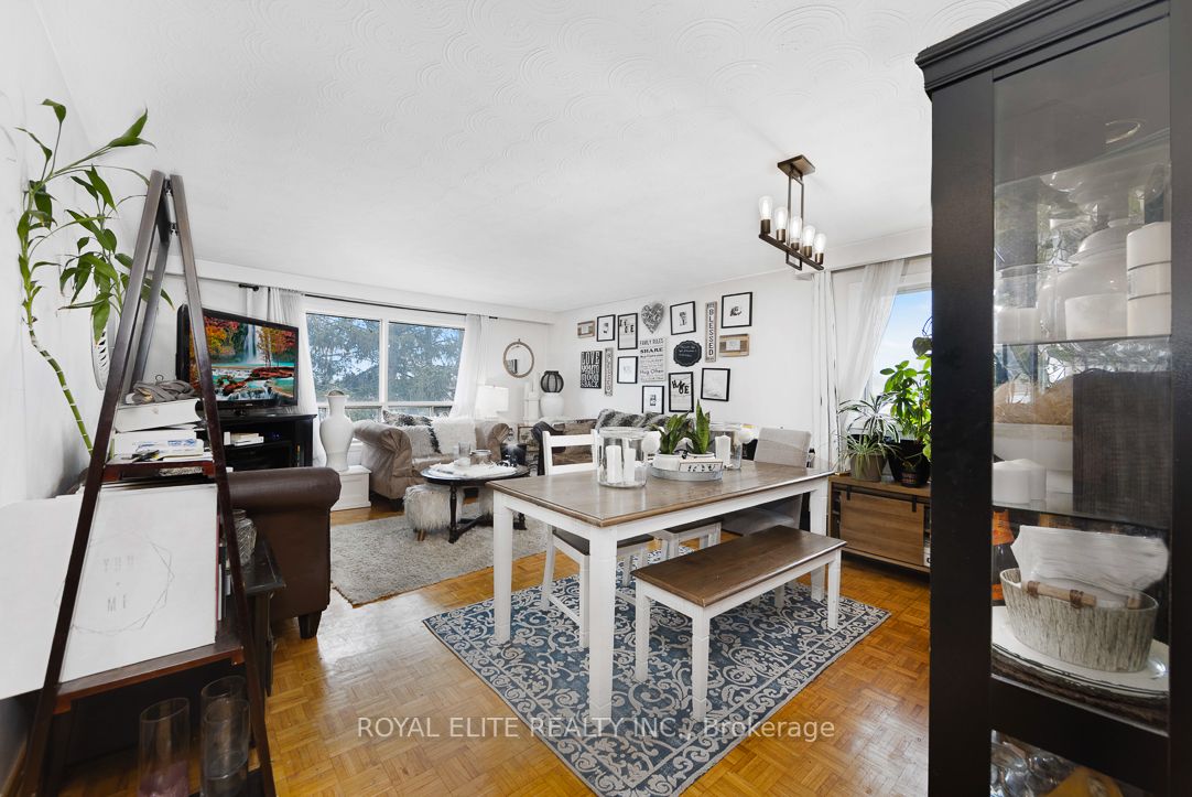 25 Haggert Ave S