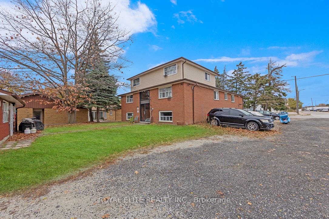 25 Haggert Avenue S