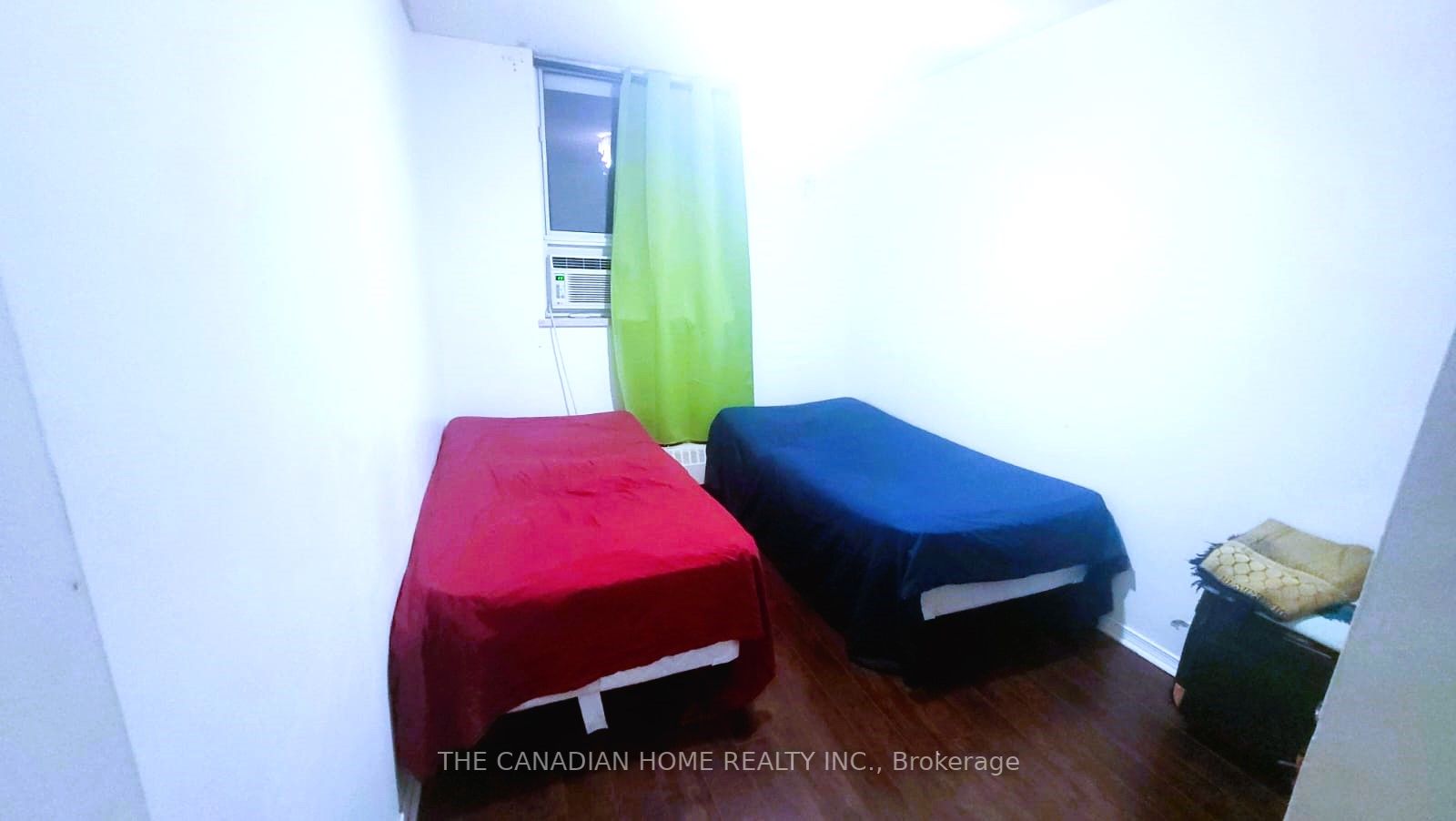 1615 Bloor St, #305