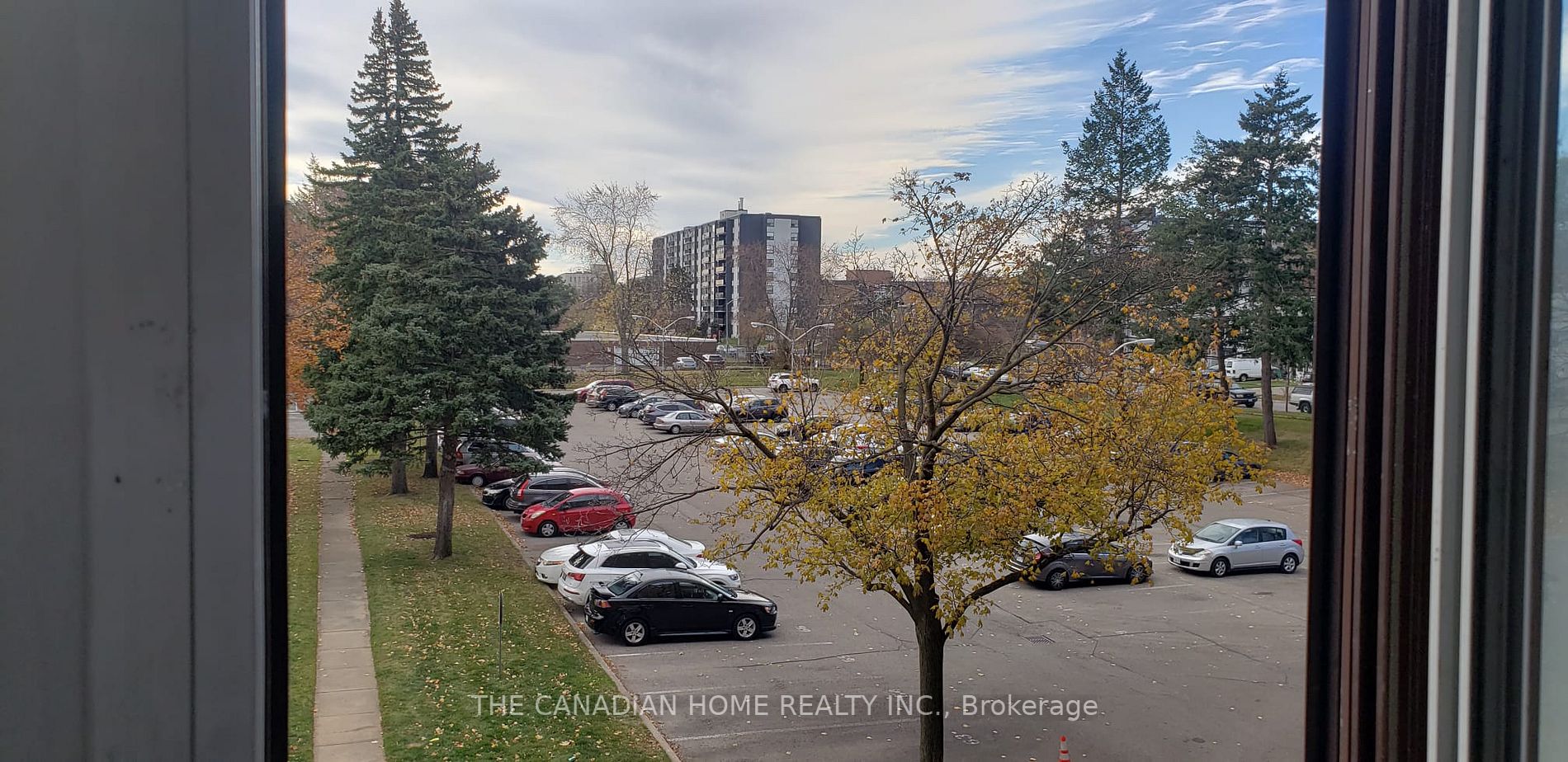 1615 Bloor St, #305