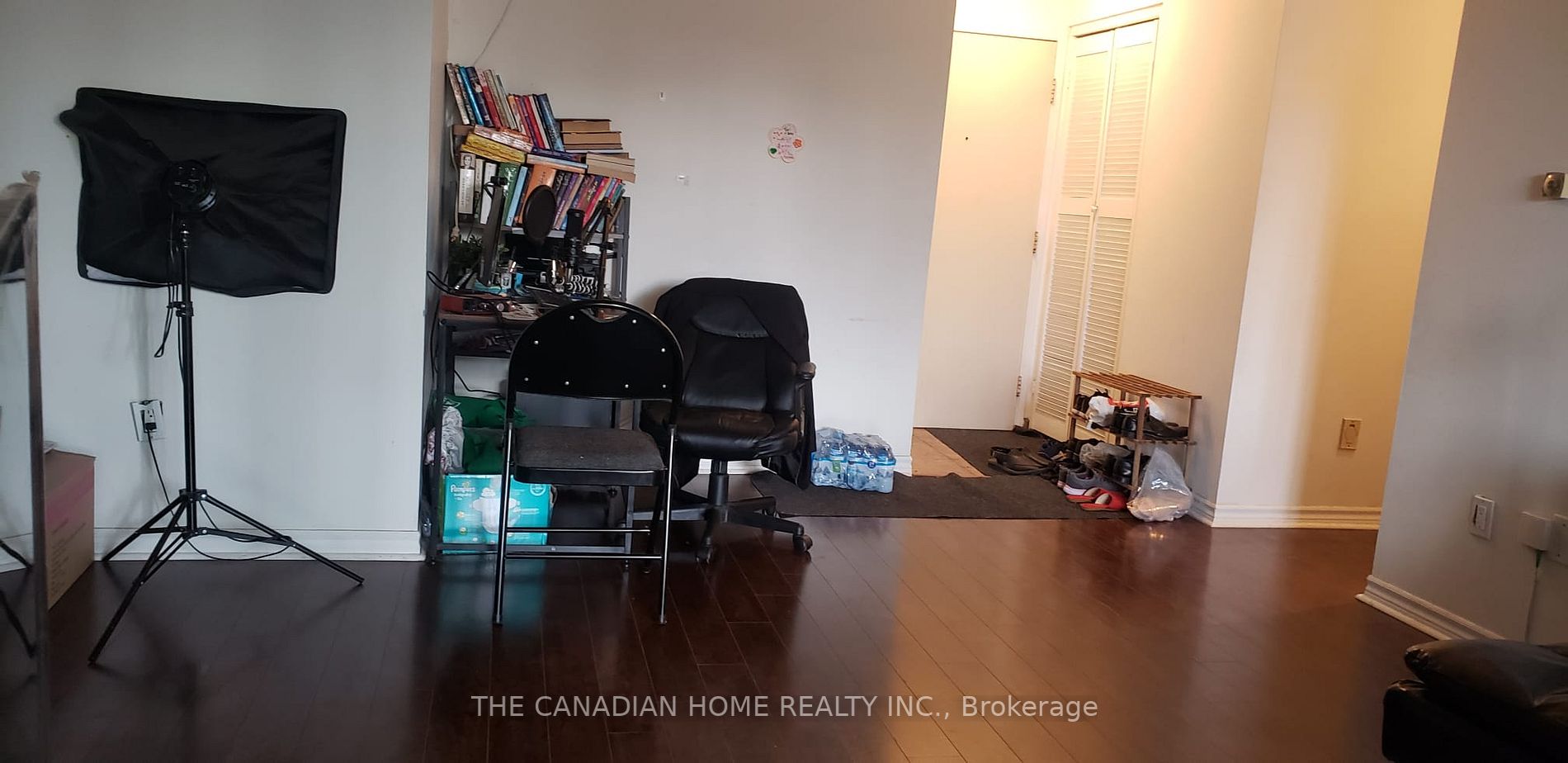 1615 Bloor St, #305