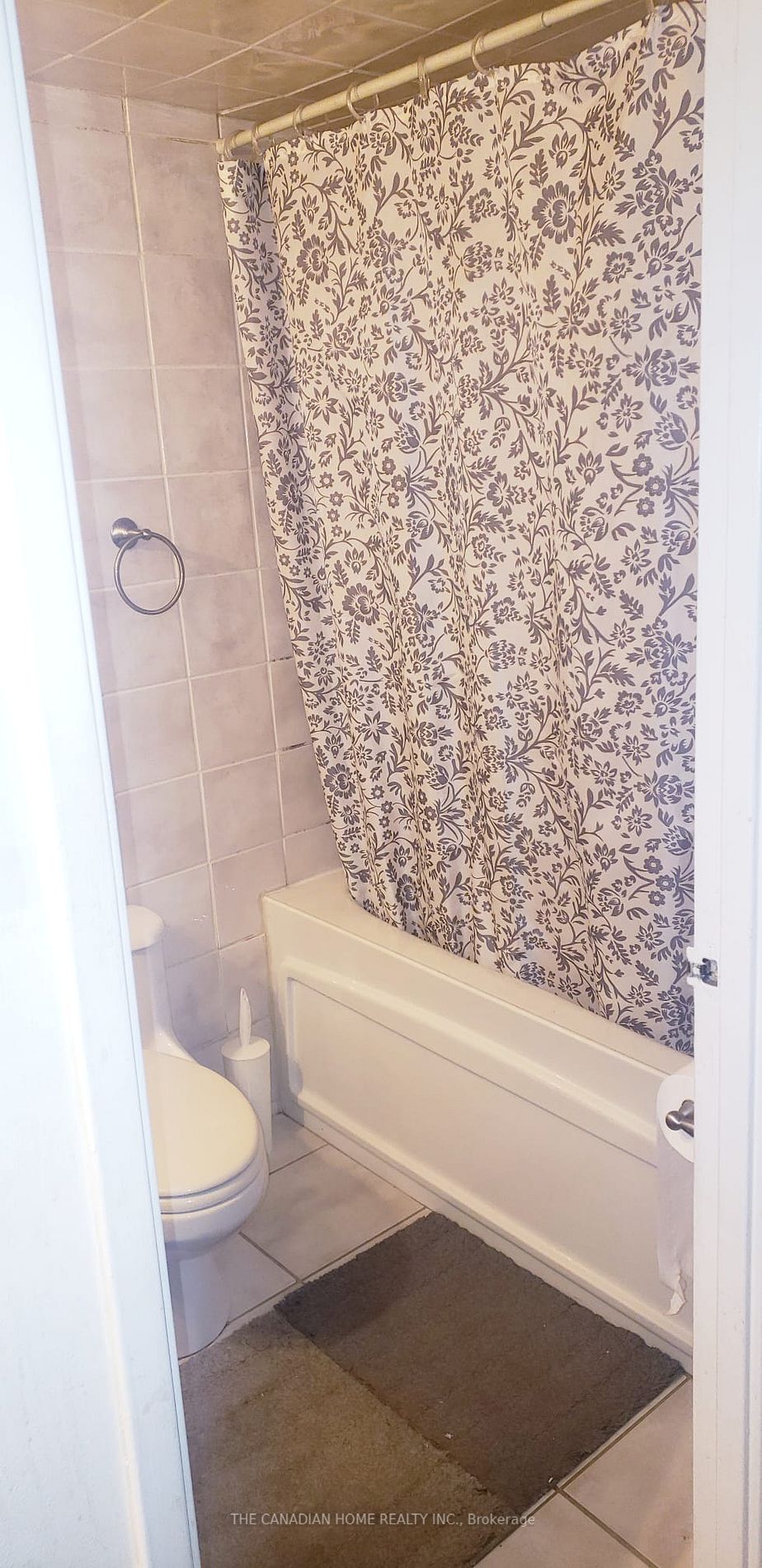1615 Bloor St, #305