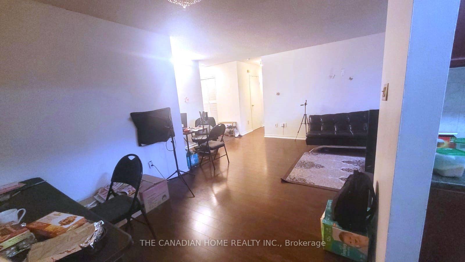 1615 Bloor St, #305