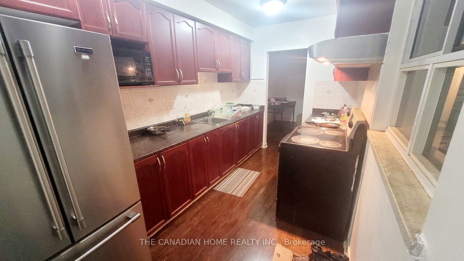 1615 Bloor St, #305