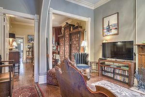 125 Macdonell Ave