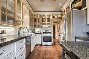 125 Macdonell Ave