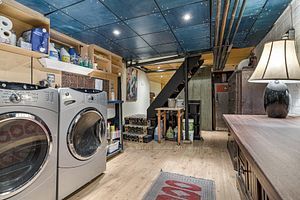 125 Macdonell Ave