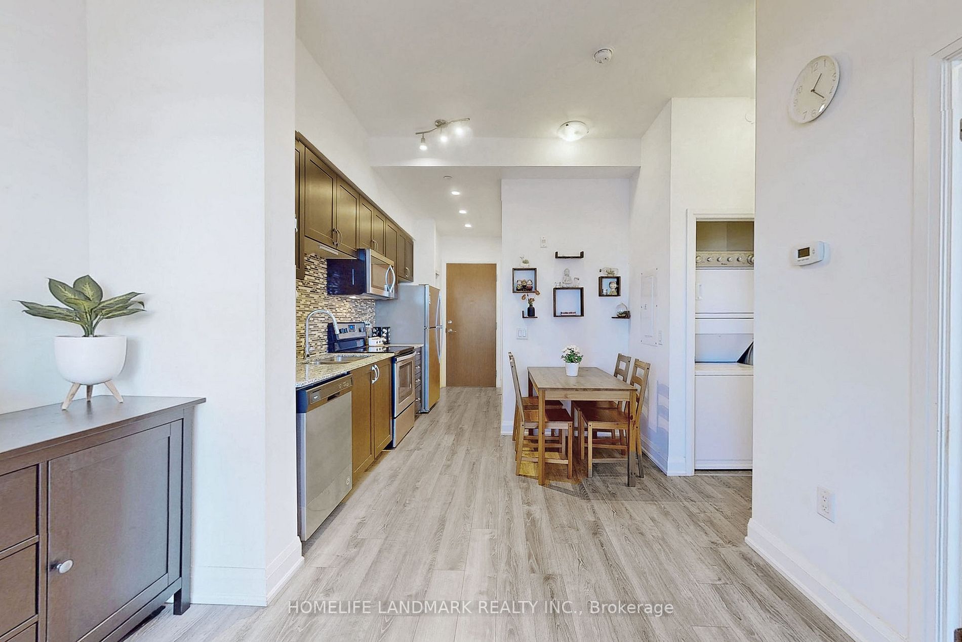 2800 Keele St, #222