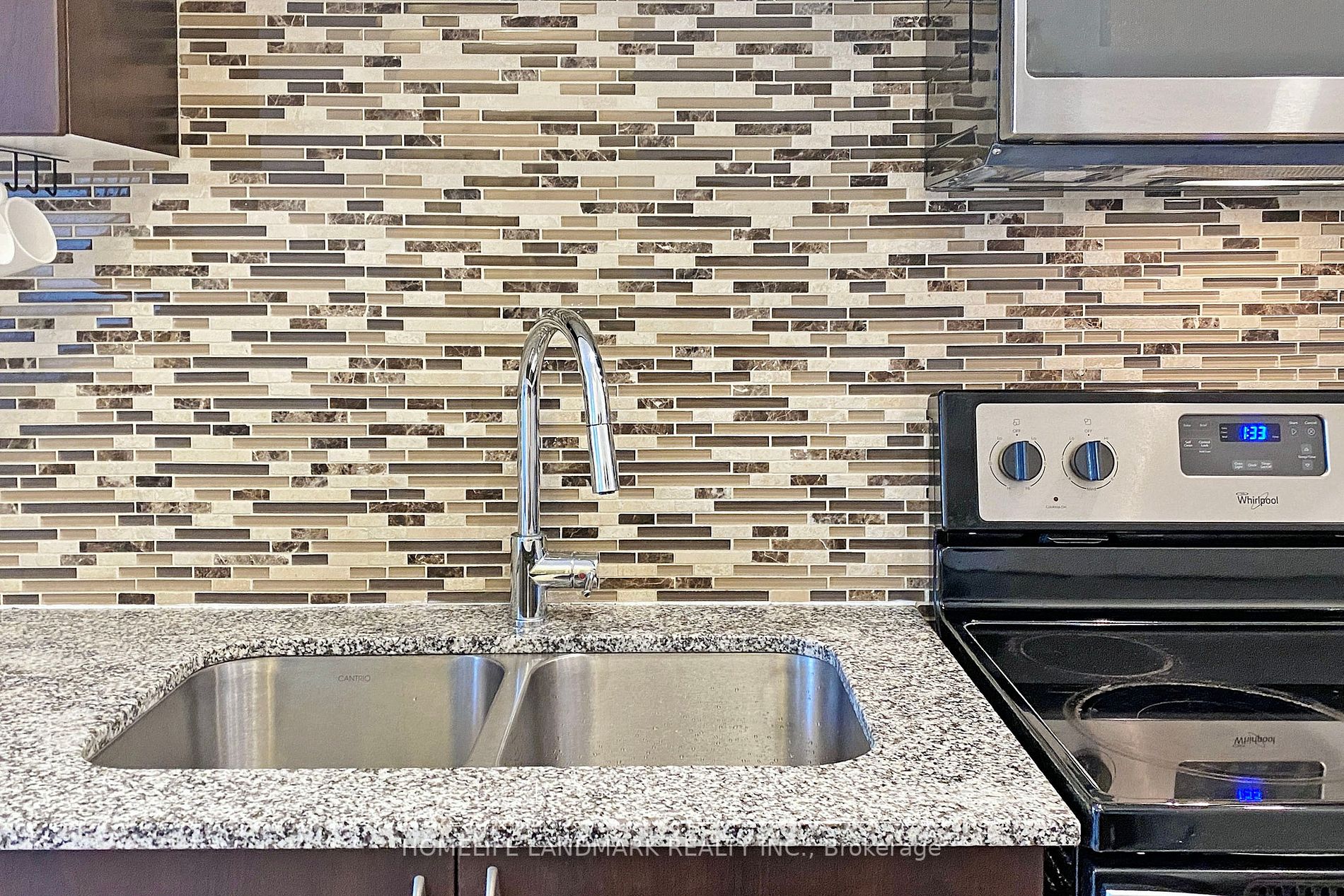 2800 Keele St, #222