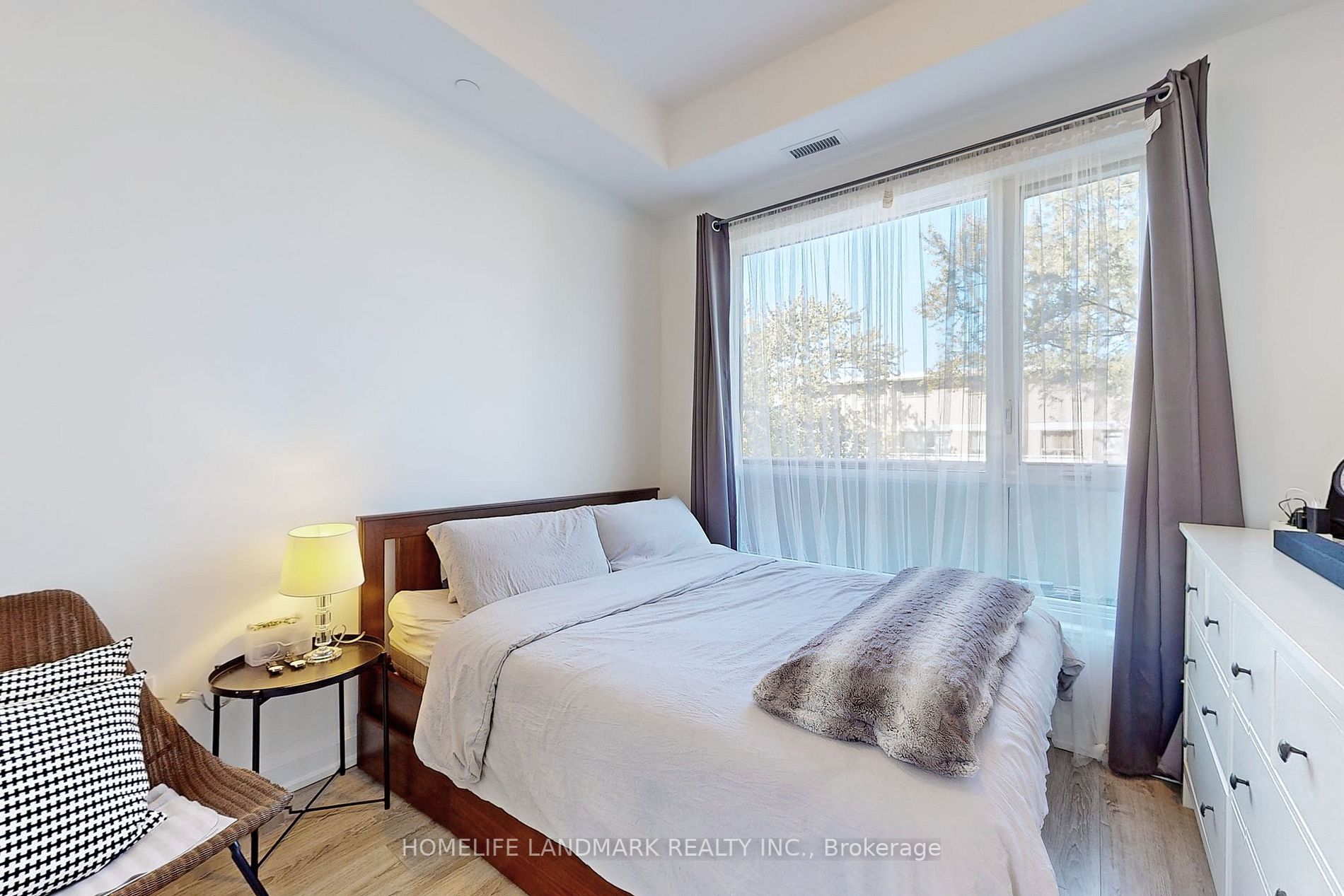 2800 Keele St, #222