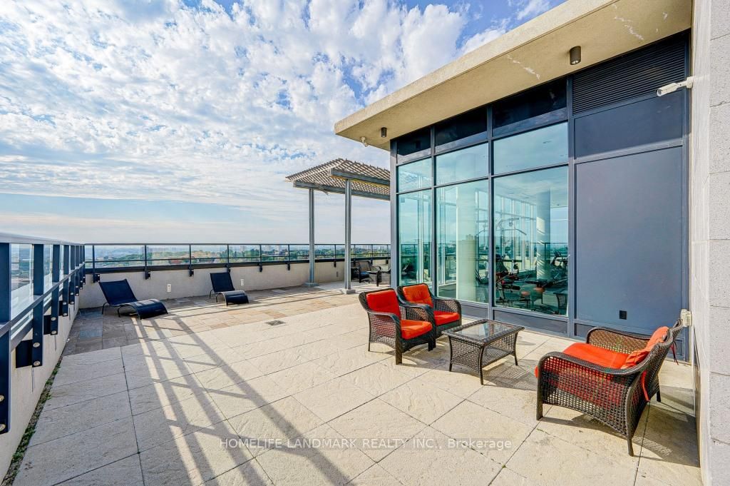 2800 Keele St, #222