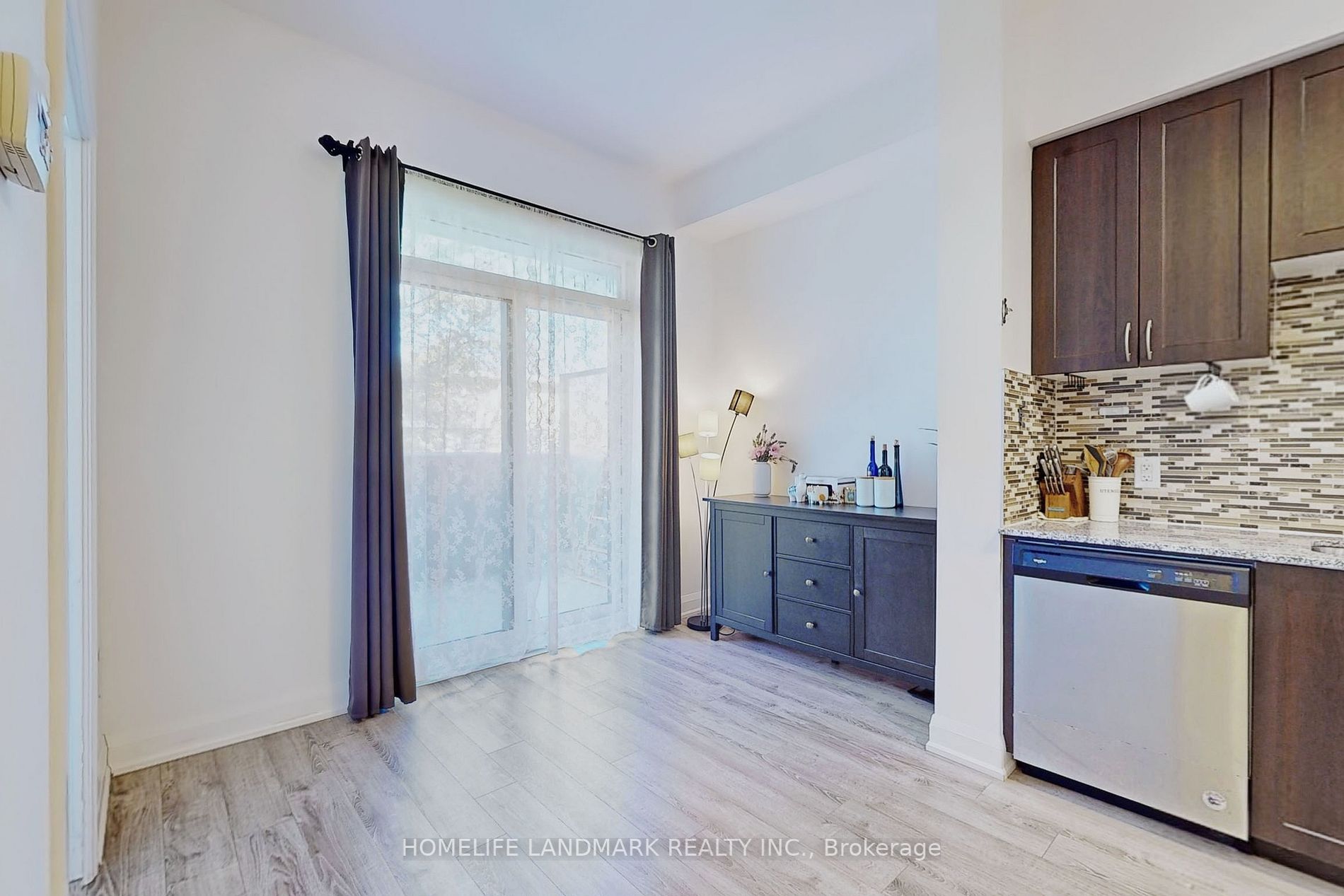 2800 Keele St, #222