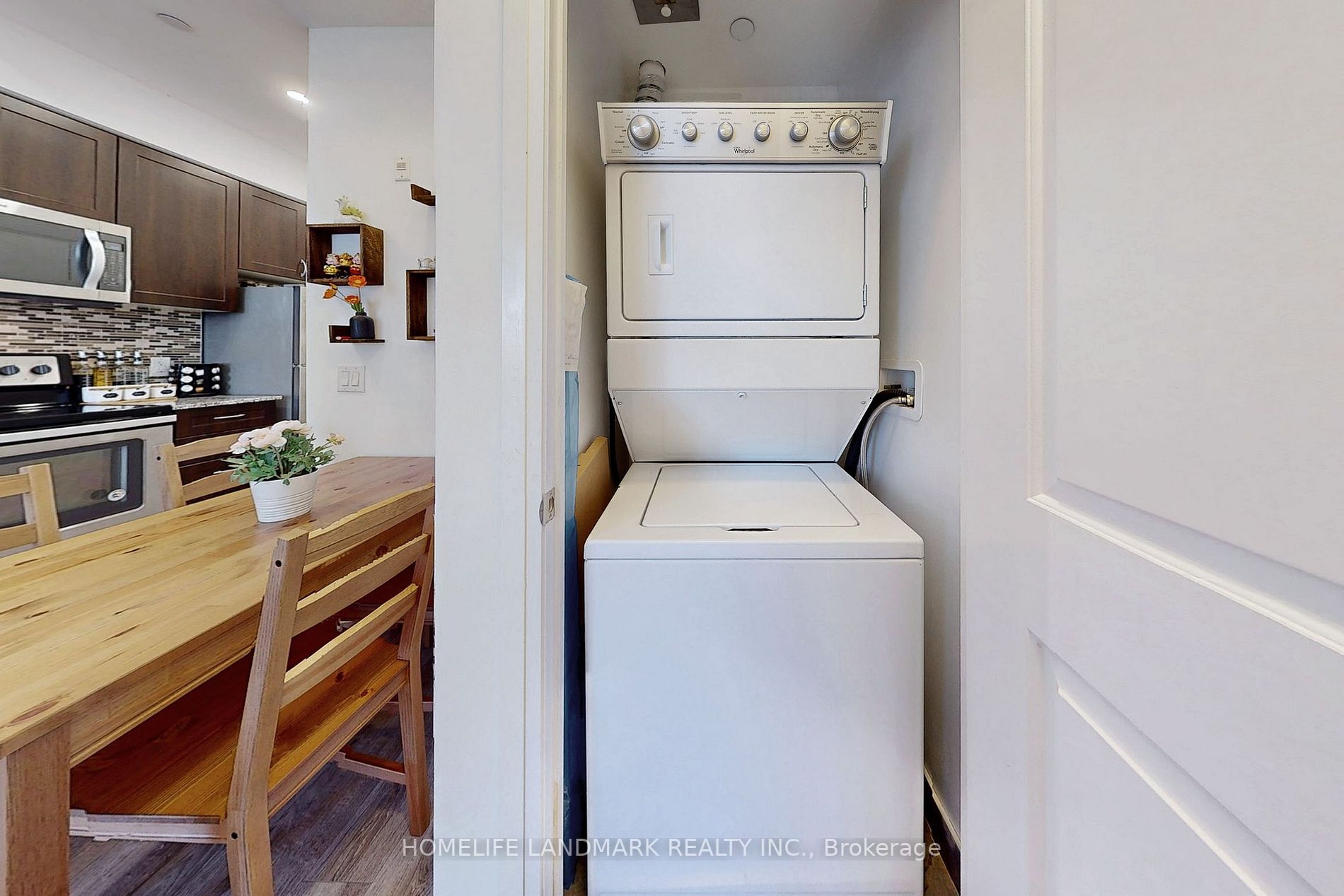 2800 Keele St, #222