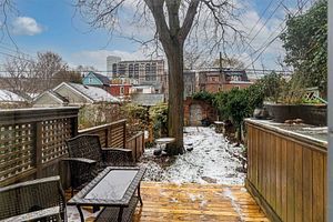 125 Macdonell Ave